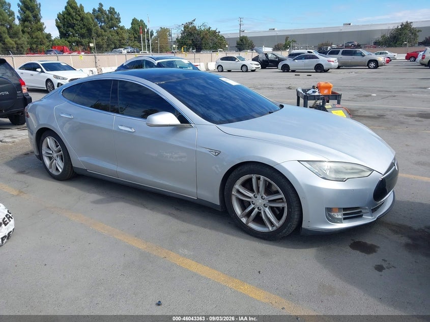 2016 TESLA MODEL S 60D/70D/75D/85D/90D | 5YJSA1E2XGF126352 | UPCARS