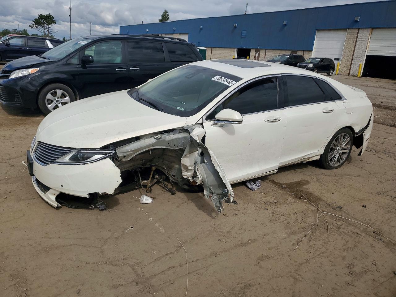 2013 LINCOLN MKZ | 3LN6L2J9XDR813356 | UPCARS