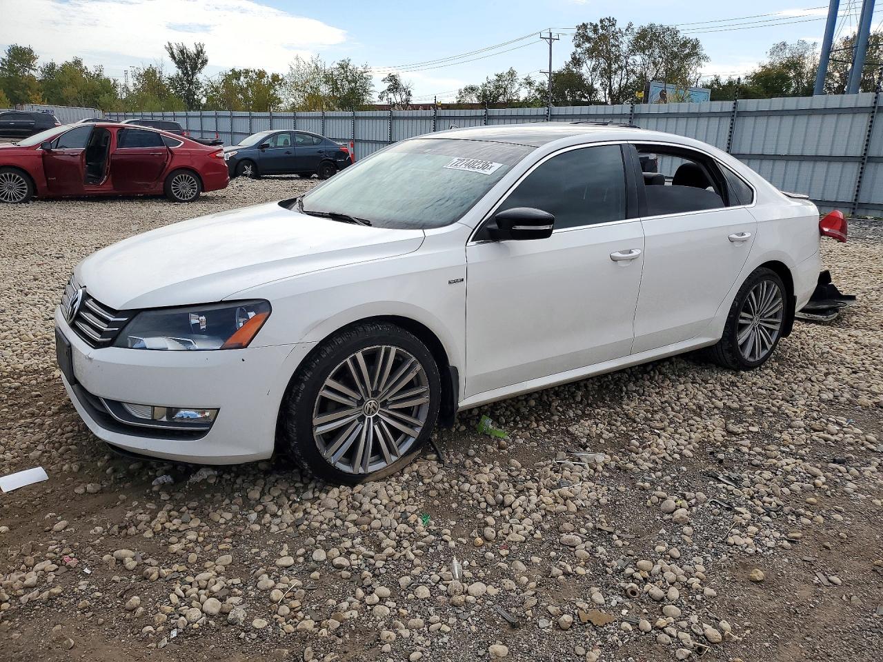 2015 VOLKSWAGEN PASSAT SE | 1VWBS7A32FC057468 | UPCARS