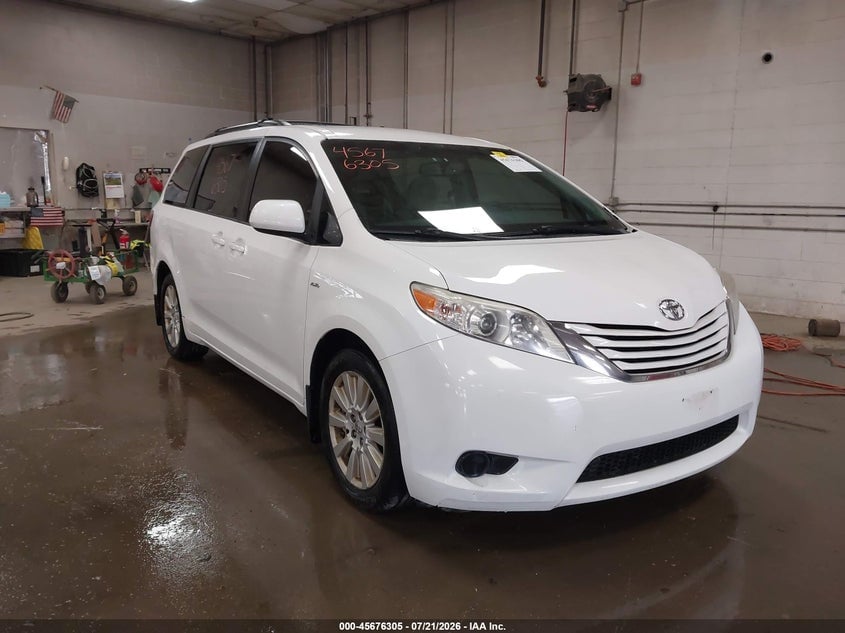 2017 TOYOTA SIENNA LE 7 PASSENGER | 5TDJZ3DC2HS166142 | UPCARS