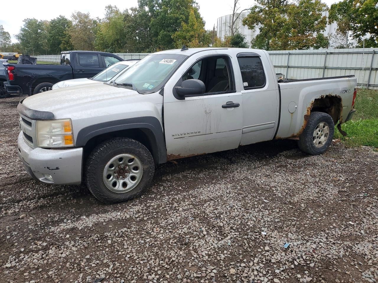 2011 CHEVROLET SILVERADO K1500 LT | 1GCRKSE33BZ186163 | UPCARS