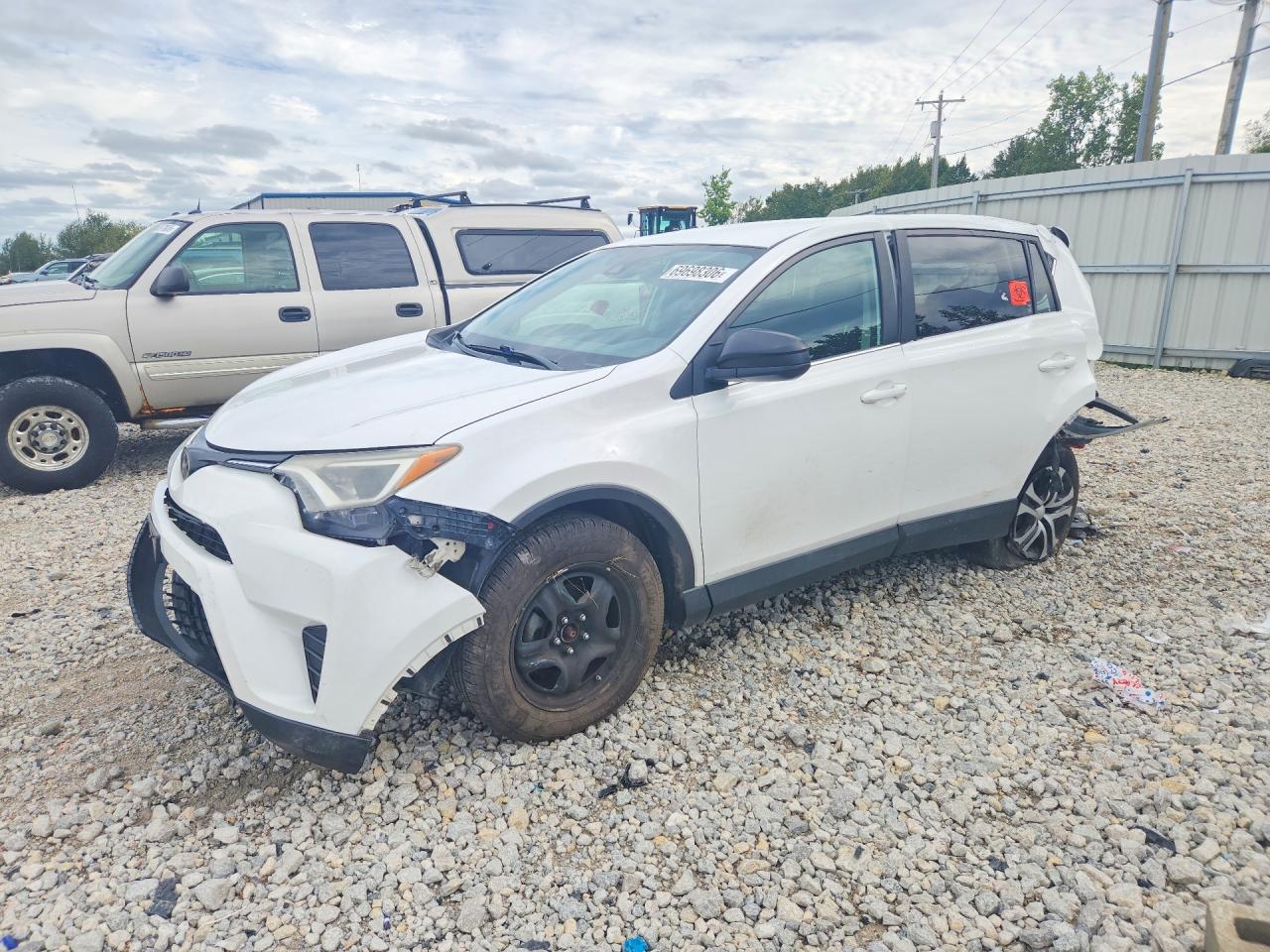 2018 TOYOTA RAV4 LE | 2T3BFREV9JW711158 | UPCARS