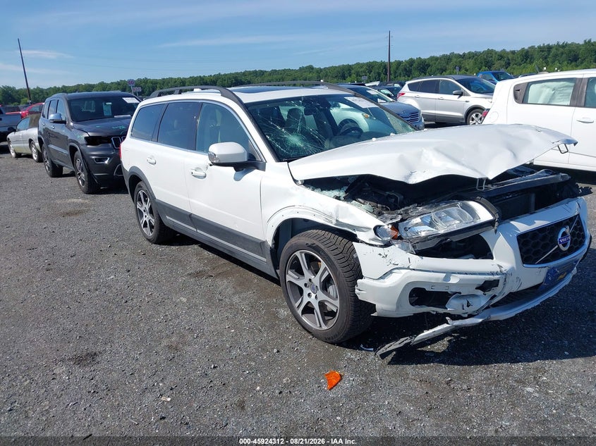 2015 VOLVO XC70 T6 | YV4902NK7F1212035 | UPCARS