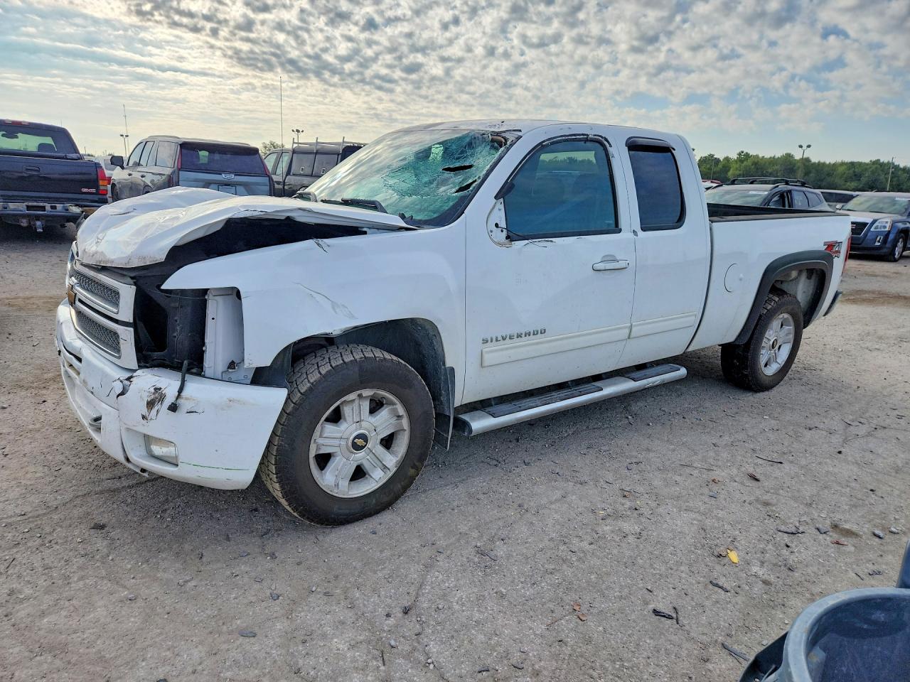 2013 CHEVROLET SILVERADO K1500 LT | 1GCRKSE7XDZ236756 | UPCARS