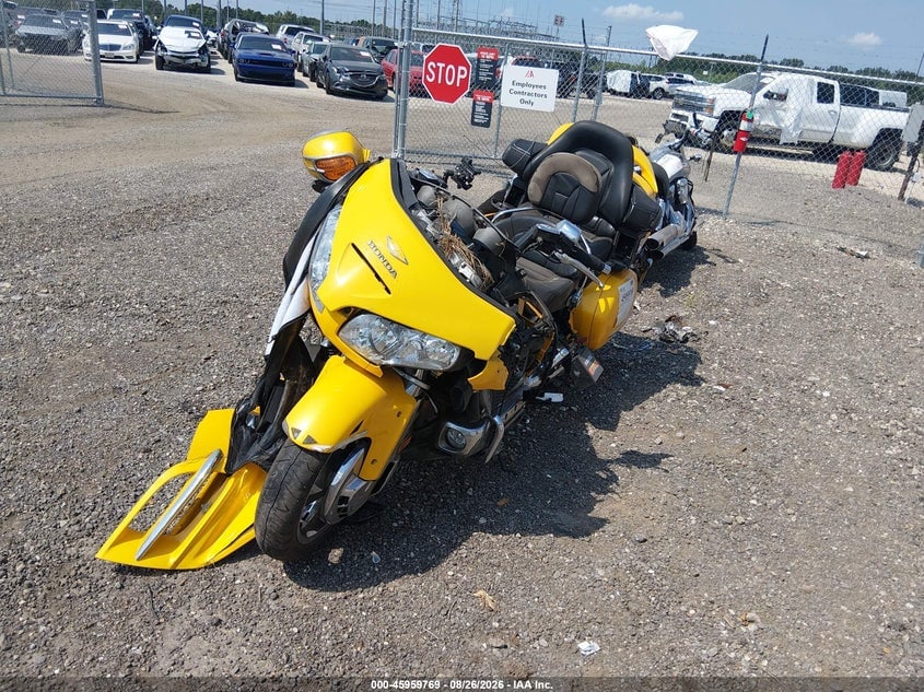 2002 HONDA GL1800 | 1HFSC47032A111075 | UPCARS