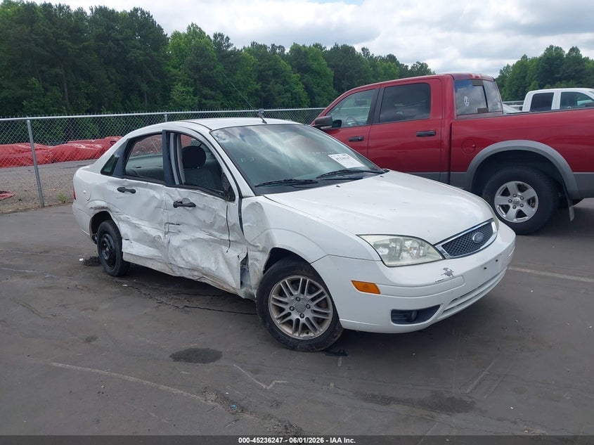 2005 FORD FOCUS ZX4 | 1FAFP34N65W218595 | UPCARS