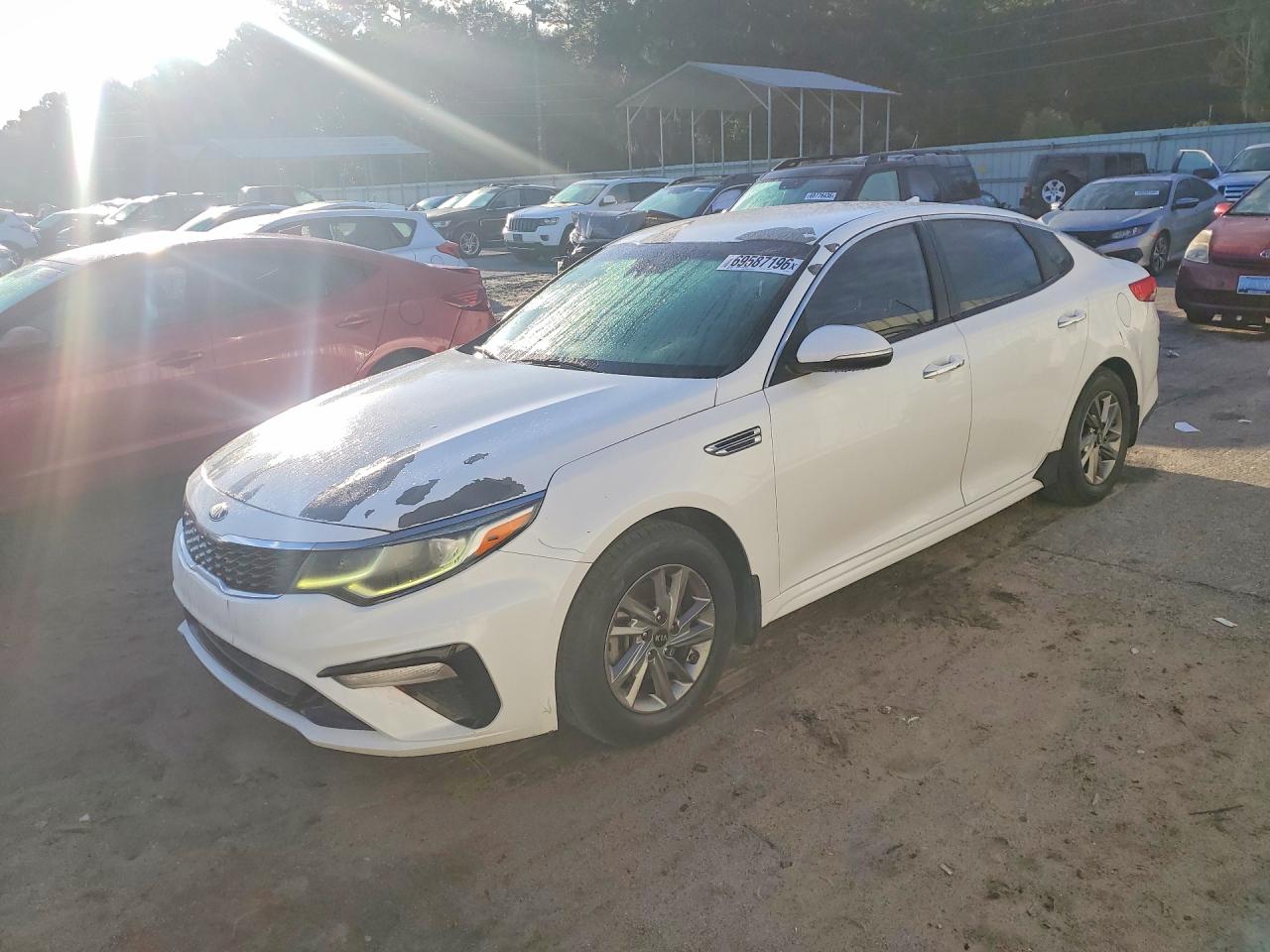 2019 KIA OPTIMA LX | 5XXGT4L39KG307445 | UPCARS