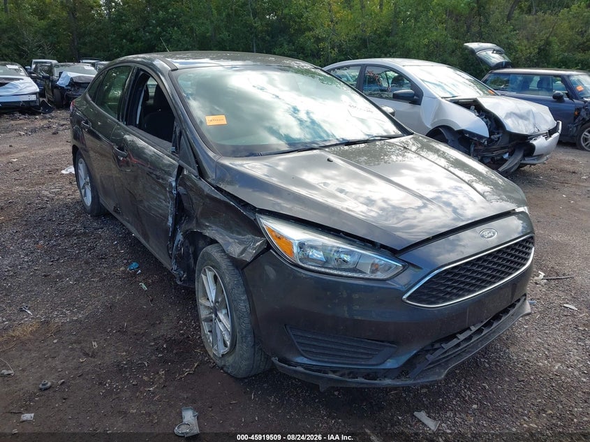 2015 FORD FOCU SE | 1FADP3F29FL352062 | UPCARS