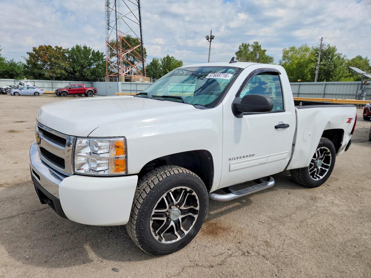 2011 CHEVROLET SILVERADO K1500 | 1GCNKPE0XBZ278436 | UPCARS