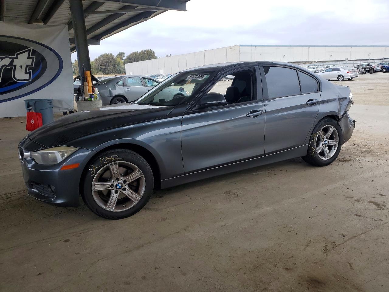 2015 BMW 3 SERIES I | WBA3B1G56FNT03128 | UPCARS