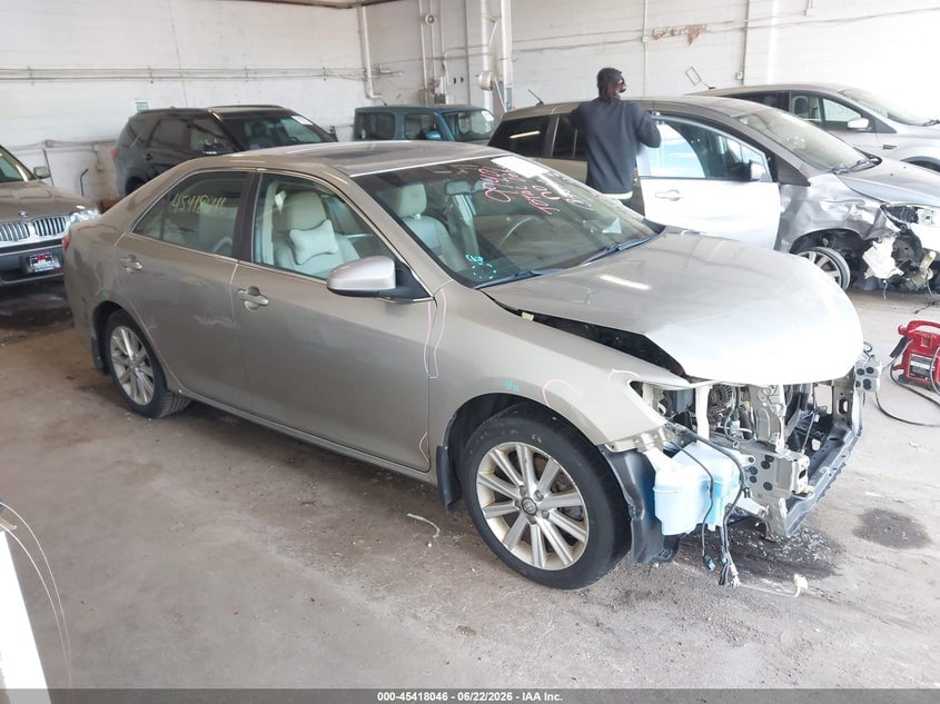 2014 TOYOTA CAMRY XLE | 4T4BF1FKXER353658 | UPCARS