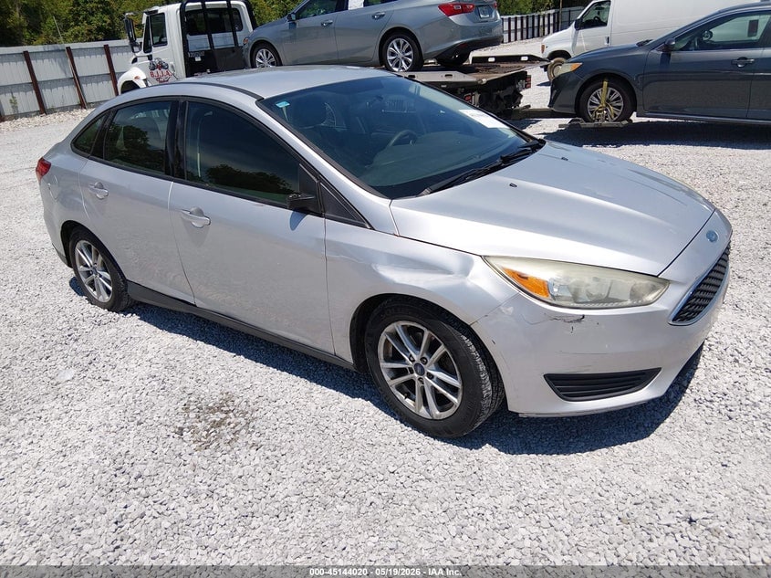 2015 FORD FOCU SE | 1FADP3F24FL365995 | UPCARS