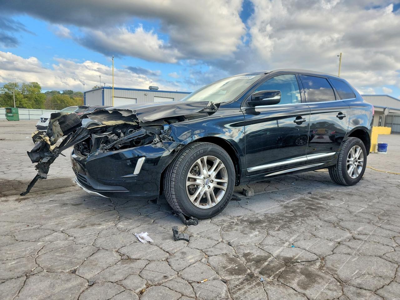 2015 VOLVO XC60 3.2 PREMIER + | YV4952RCXF2603159 | UPCARS