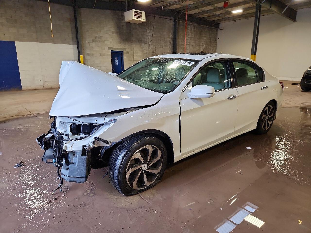 2017 HONDA ACCORD EXL | 1HGCR2F89HA149168 | UPCARS