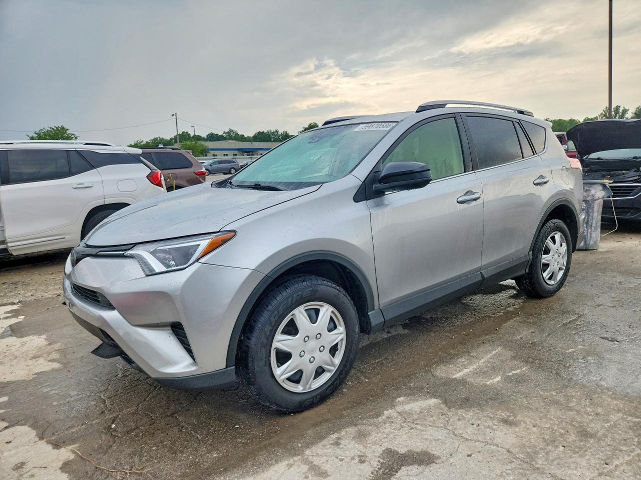 2018 TOYOTA RAV4 LE | JTMZFREV3JJ166717 | UPCARS