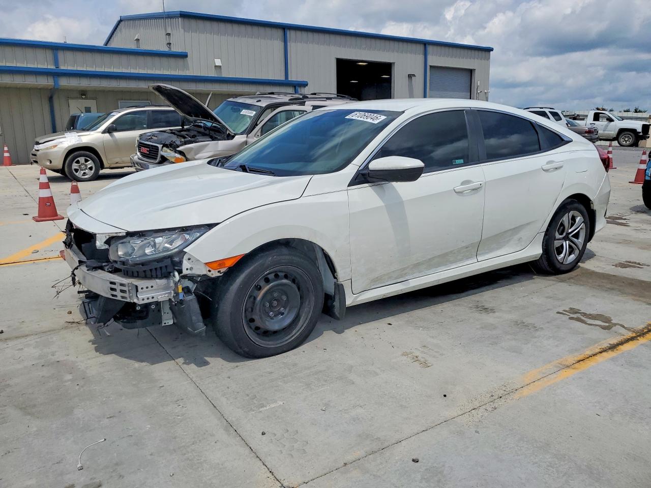 2018 HONDA CIVIC LX | 19XFC2F57JE209714 | UPCARS