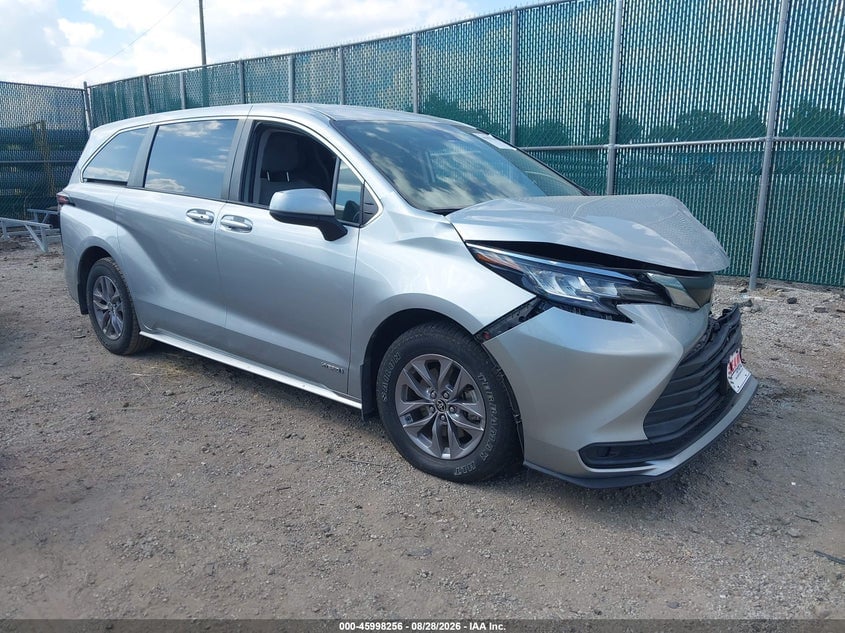 2021 TOYOTA SIENNA LE | 5TDKRKEC0MS037517 | UPCARS