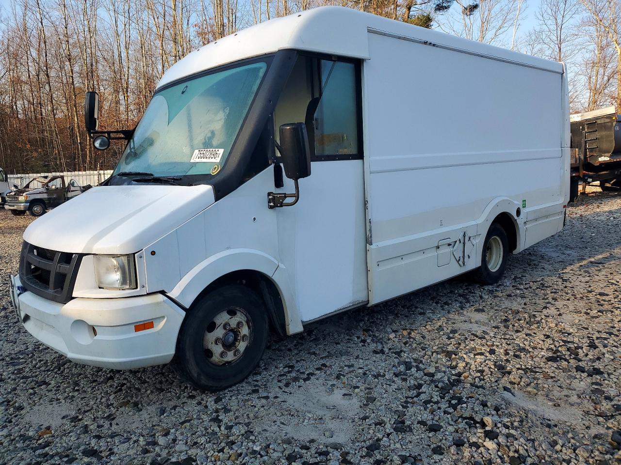 2013 ISUZU NPR - DELIVERY VAN | JALB4T176D7W00379 | UPCARS