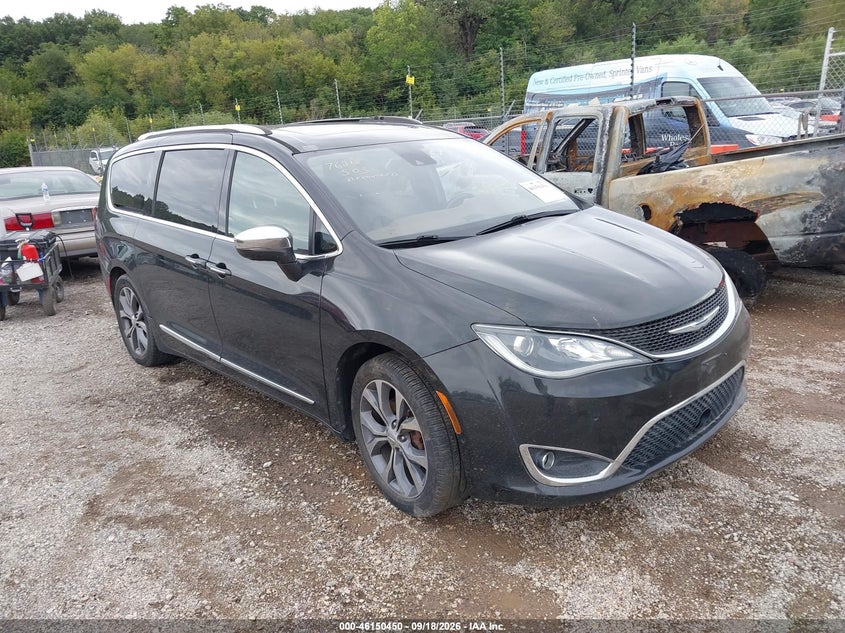 2017 CHRYSLER PACIFICA LIMITED | 2C4RC1GG7HR735339 | UPCARS