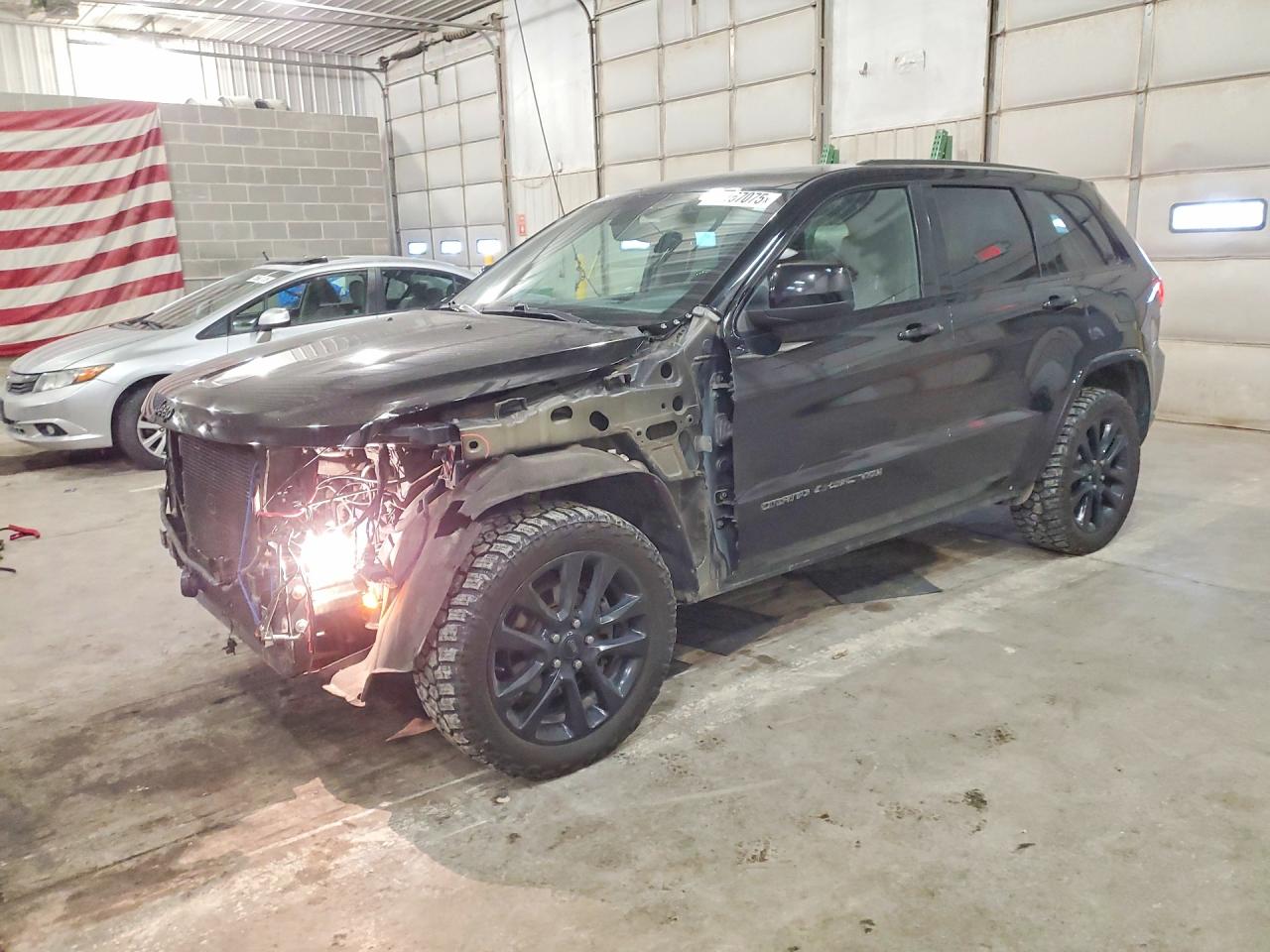 2017 JEEP GRAND CHER LAREDO | 1C4RJFAG2HC787319 | UPCARS
