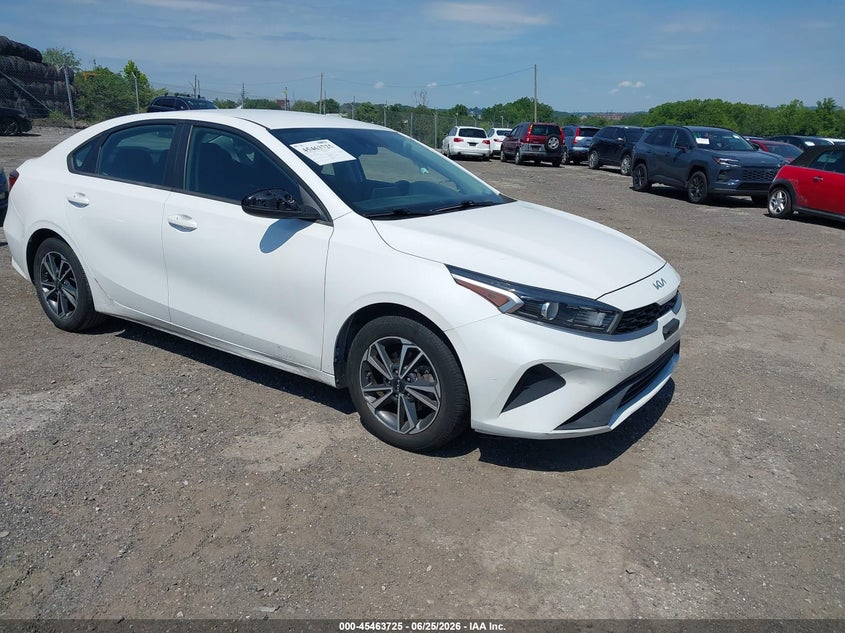 2022 KIA FORTE LXS | 3KPF24AD3NE423845 | UPCARS