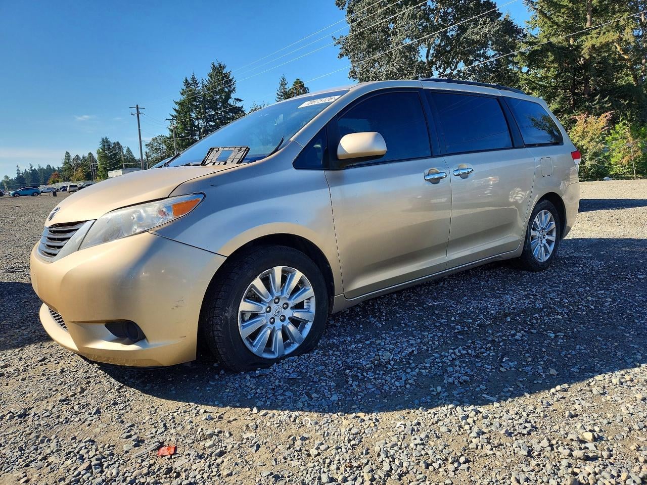 2014 TOYOTA SIENNA LE | 5TDJK3DC8ES082228 | UPCARS