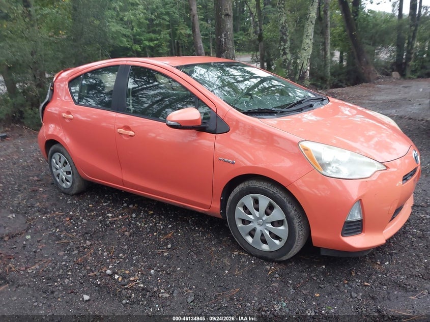 2013 TOYOTA PRIUS C TWO | JTDKDTB33D1055483 | UPCARS