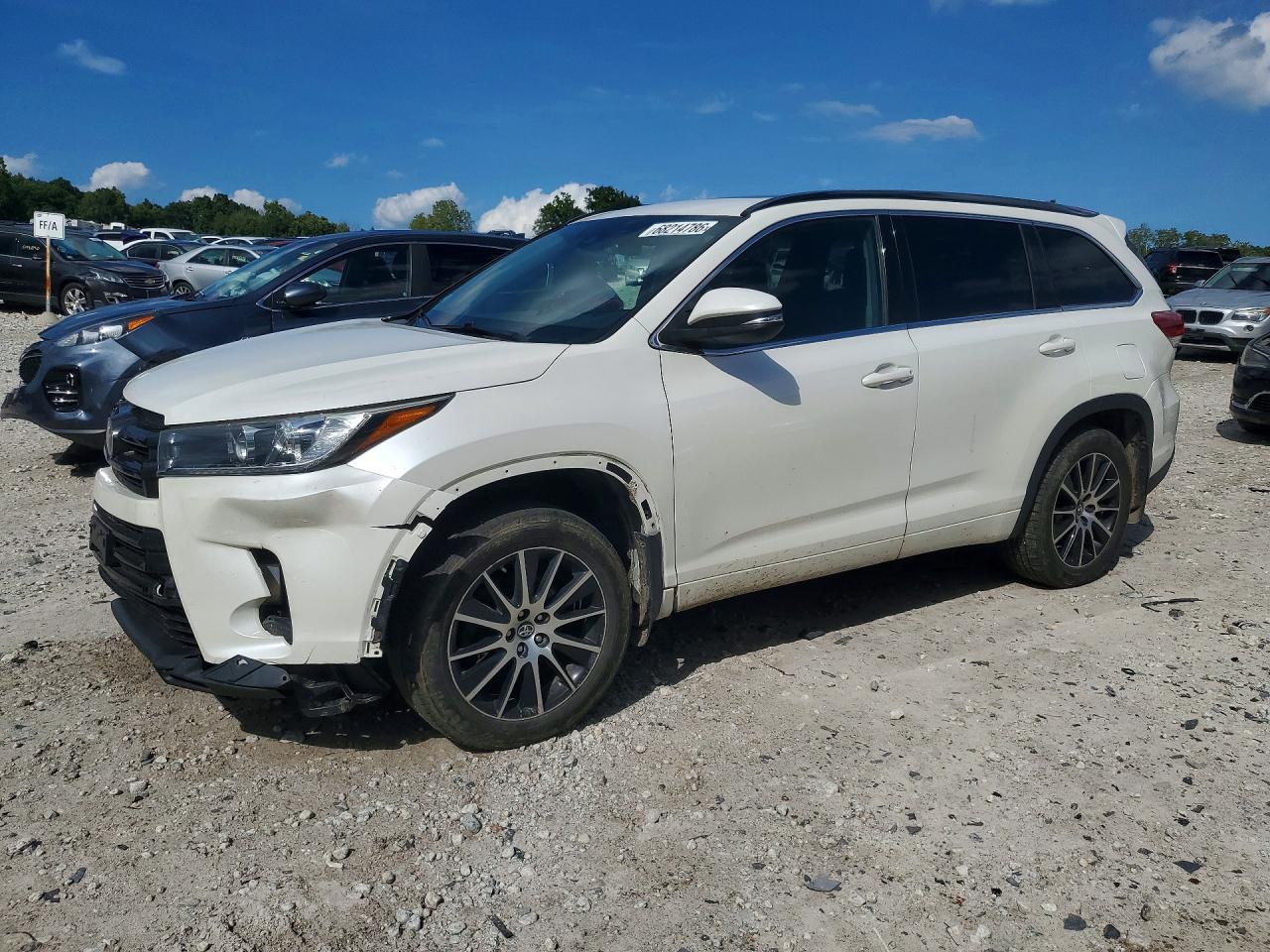 2017 TOYOTA HIGHLANDER SE | 5TDJZRFHXHS395440 | UPCARS