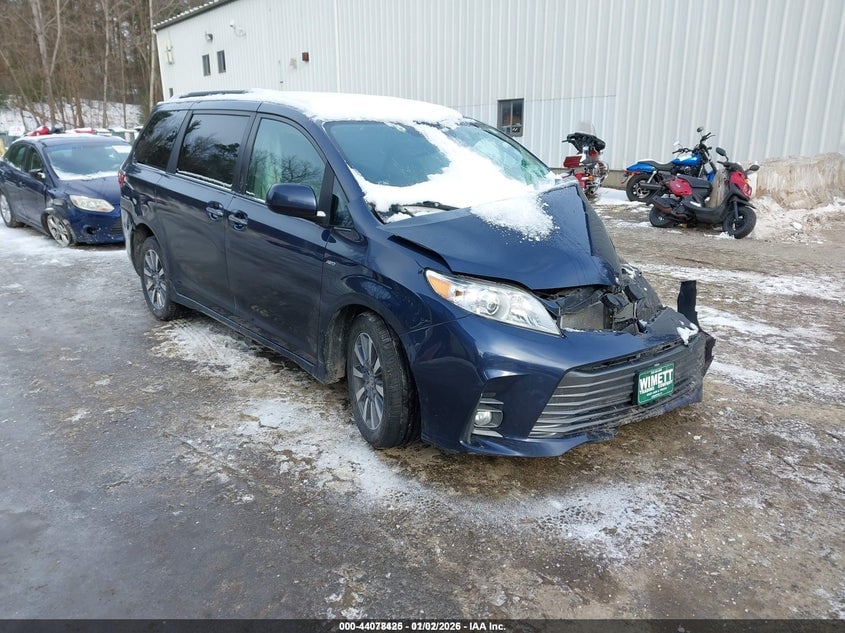2020 TOYOTA SIENNA XLE | 5TDDZ3DC4LS246421 | UPCARS