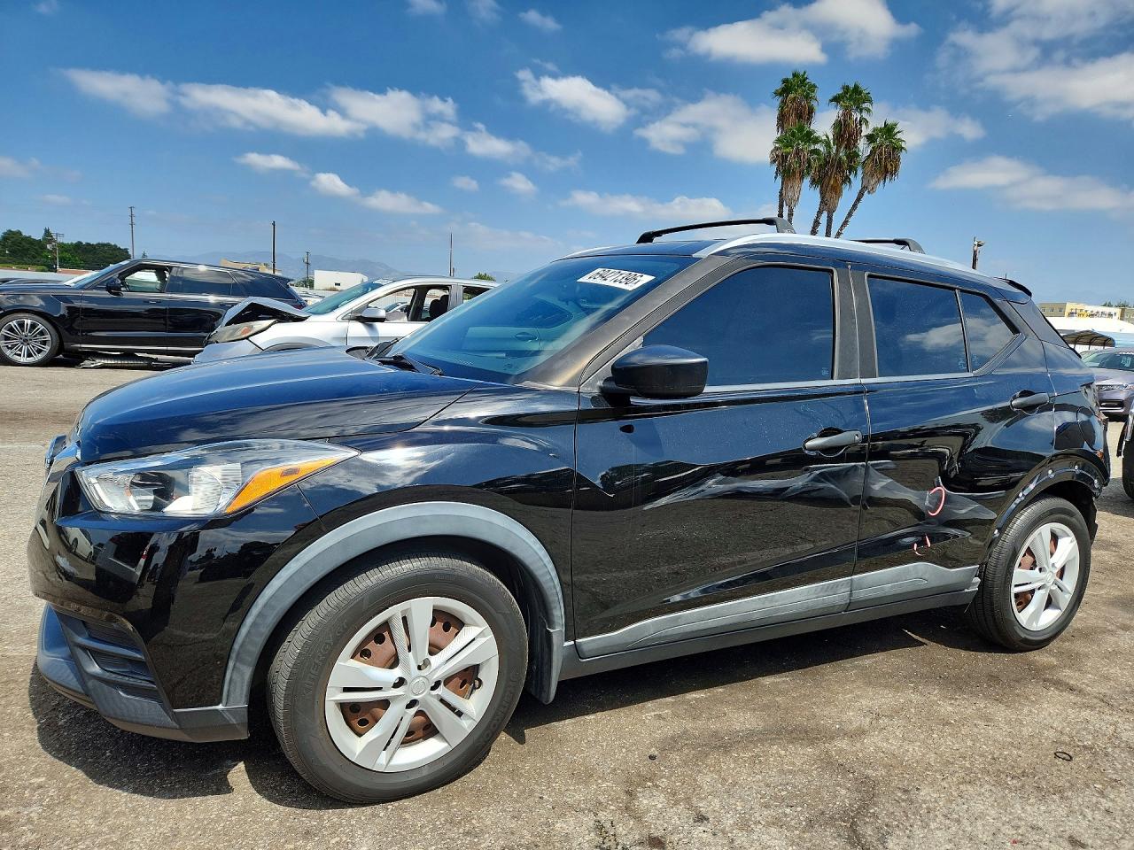2018 NISSAN KICK S | 3N1CP5CUXJL522842 | UPCARS