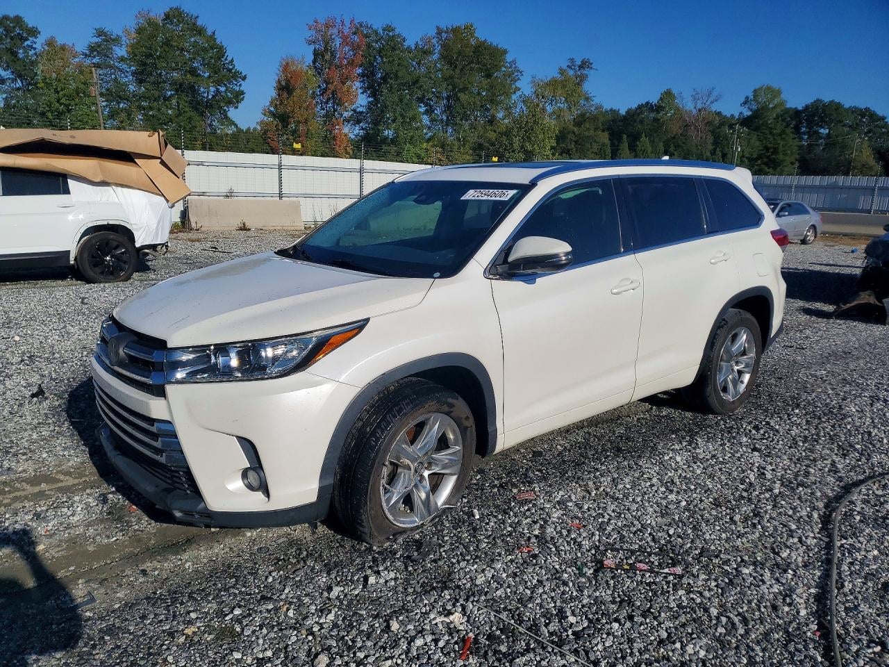 2018 TOYOTA HIGHLANDER LIMITED | 5TDYZRFH8JS238140 | UPCARS