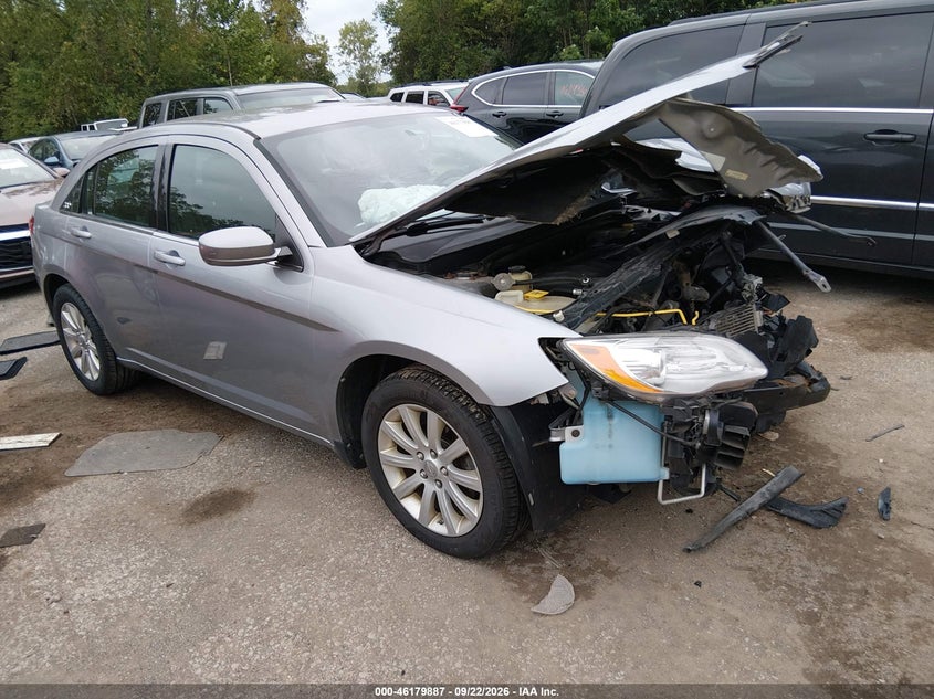 2013 CHRYSLER 200 TOURING | 1C3CCBBB6DN743595 | UPCARS