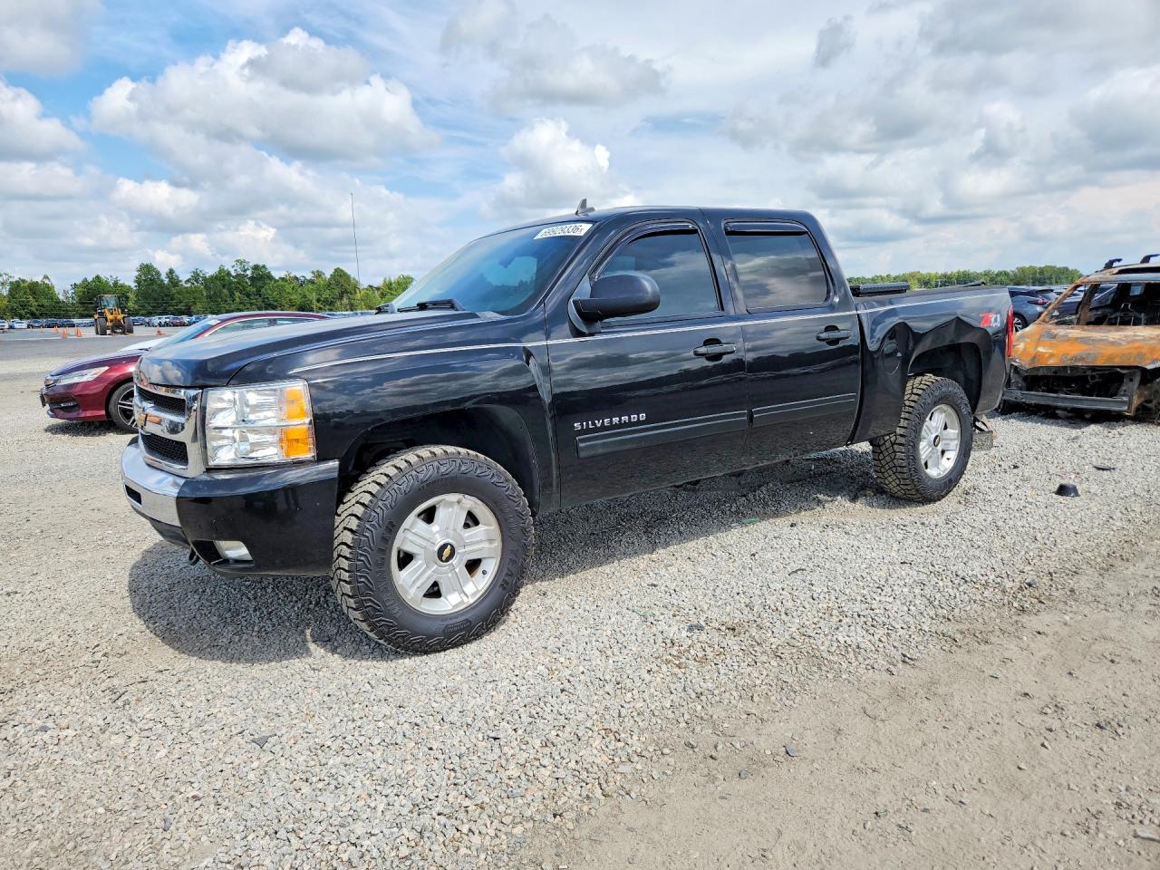 2011 CHEVROLET SILVERADO K1500 LT | 3GCPKSE31BG320546 | UPCARS