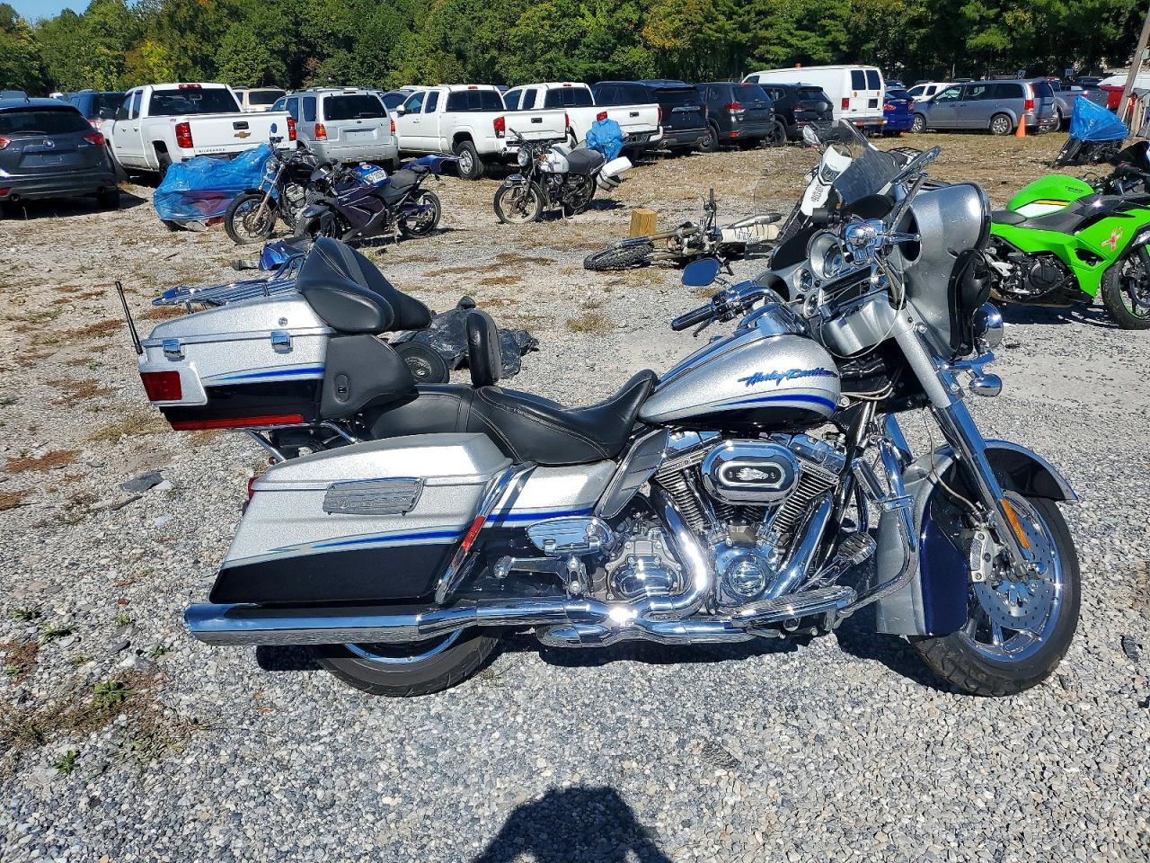 2009 HARLEY-DAVIDSON FLSE | 1HD1PR8179Y955859 | UPCARS