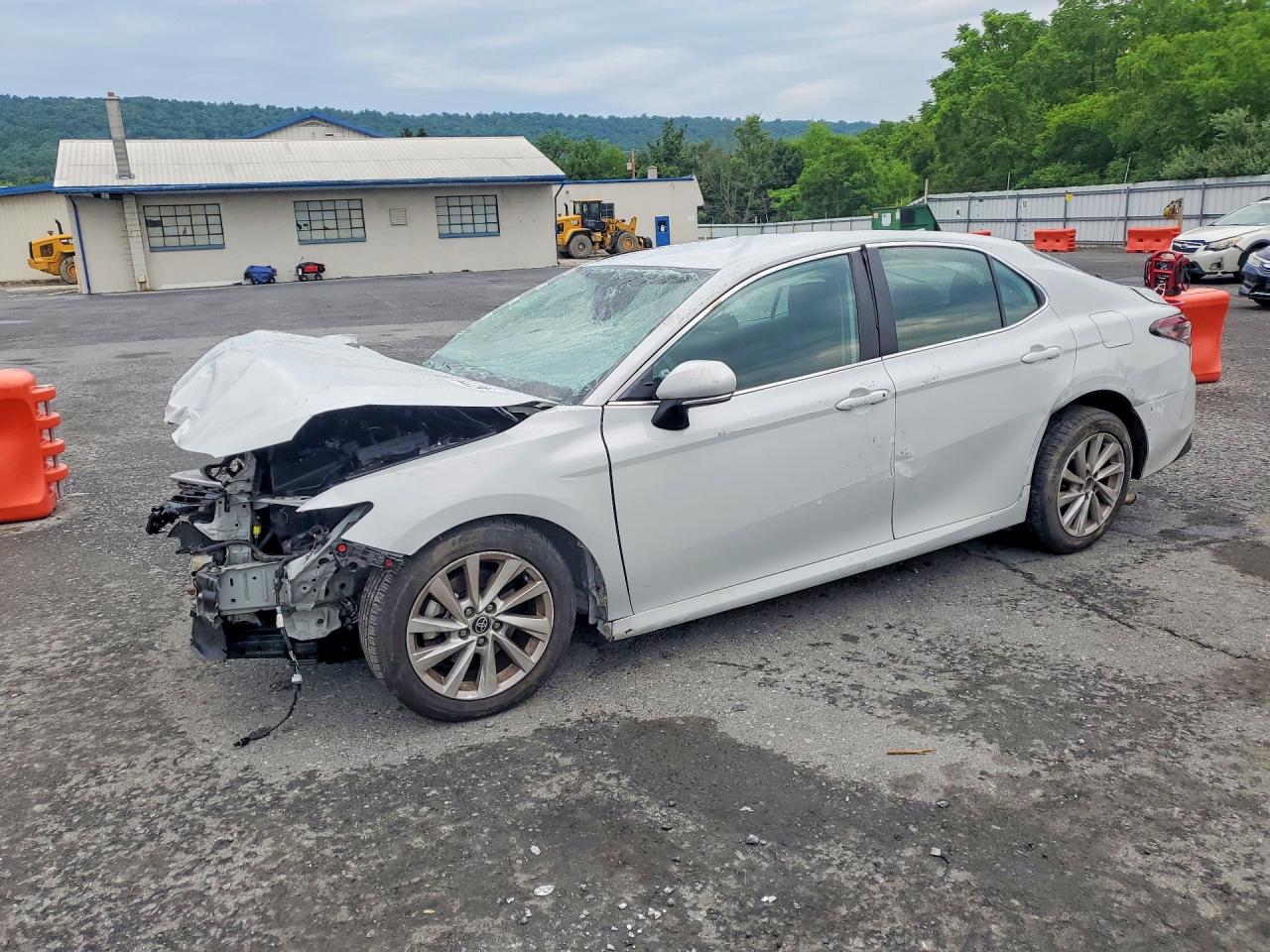 2024 TOYOTA CAMRY LE | 4T1C11AK1RU205411 | UPCARS