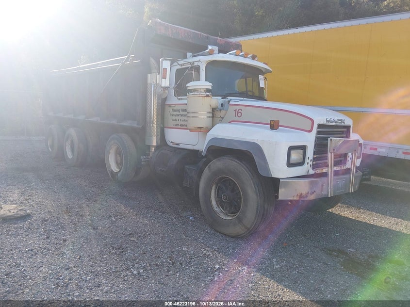 2001 MACK 600 RD600 | 1M2P267C91M057931 | UPCARS