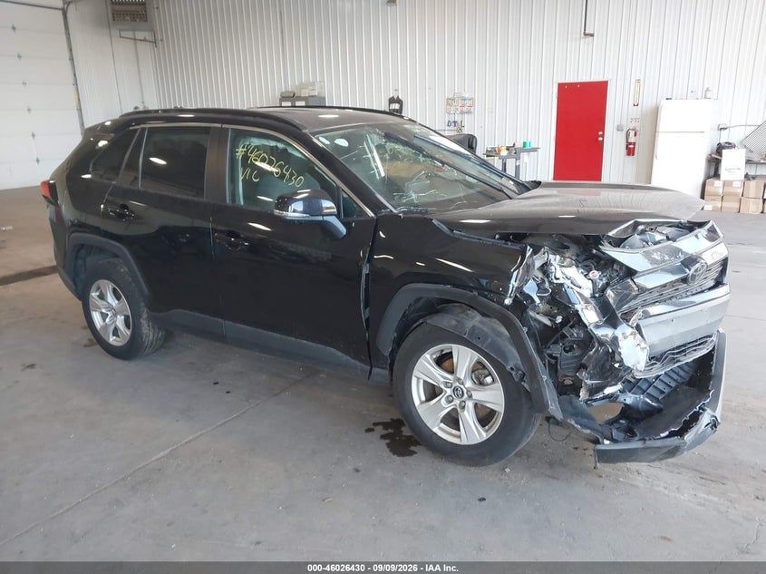 2021 TOYOTA RAV4 XLE | 2T3P1RFV9MW142772 | UPCARS