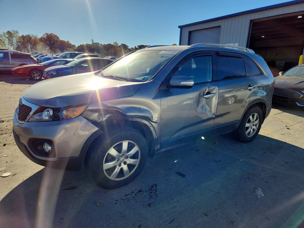 2013 KIA SORENTO LX | 5XYKTDA6XDG417507 | UPCARS
