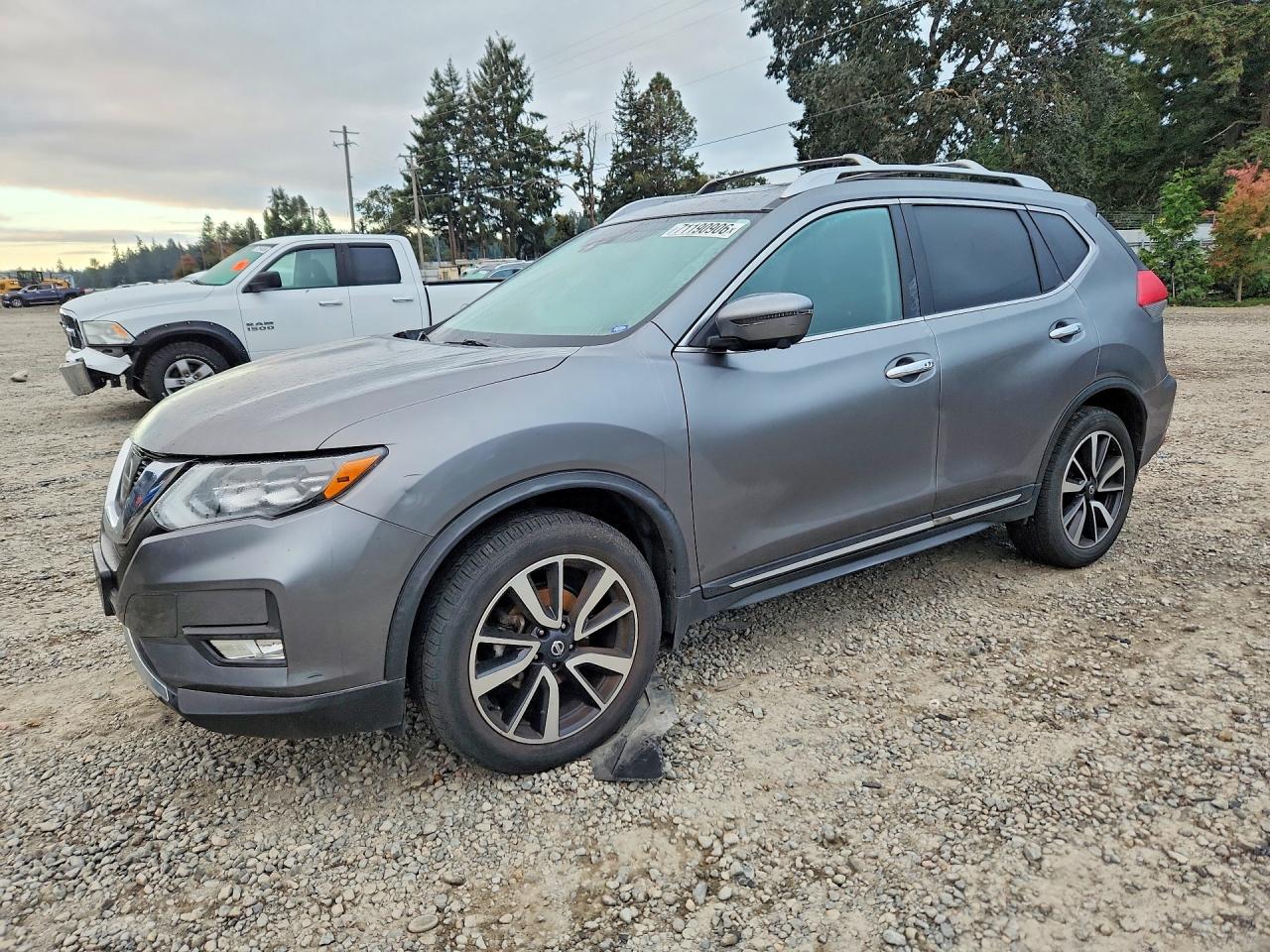 2017 NISSAN ROGUE SL | JN8AT2MV4HW253946 | UPCARS