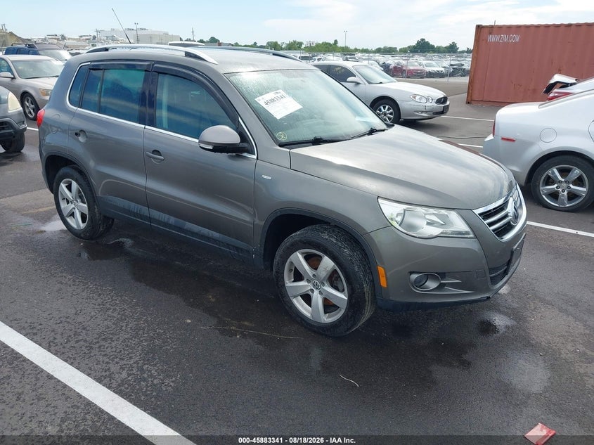 2010 VOLKSWAGEN TIGUAN WOLFSBURG EDITION | WVGBV7AX4AW517925 | UPCARS
