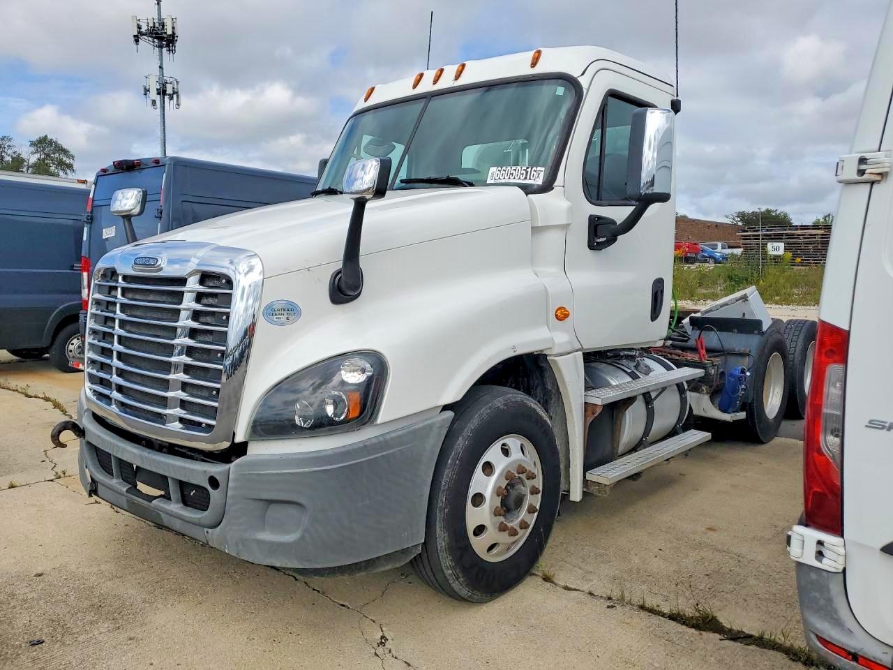 2016 FREIGHTLINER ALL OTHER "125" SLEEPER CAB" | 3AKJGEBG7GDGV5681 | UPCARS