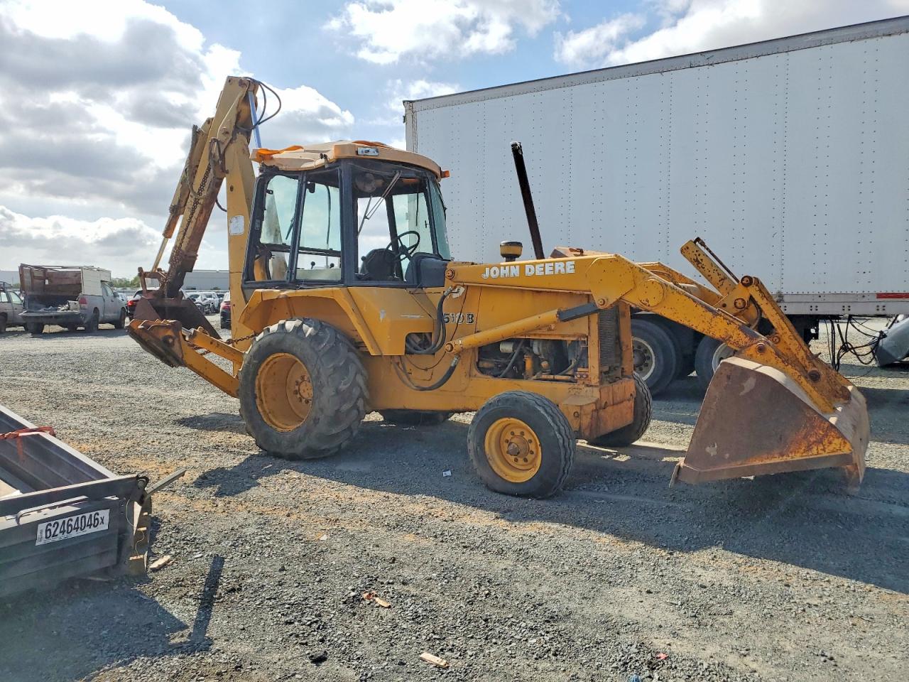 1985 JOHN DEERE UNKNOWN BACKHOE | T0510BA715219 | UPCARS