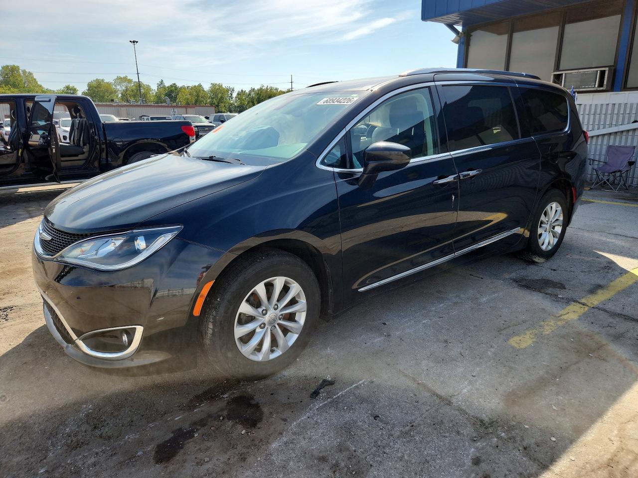 2018 CHRYSLER PACIFICA TOURING L PLUS | 2C4RC1EG3JR293345 | UPCARS