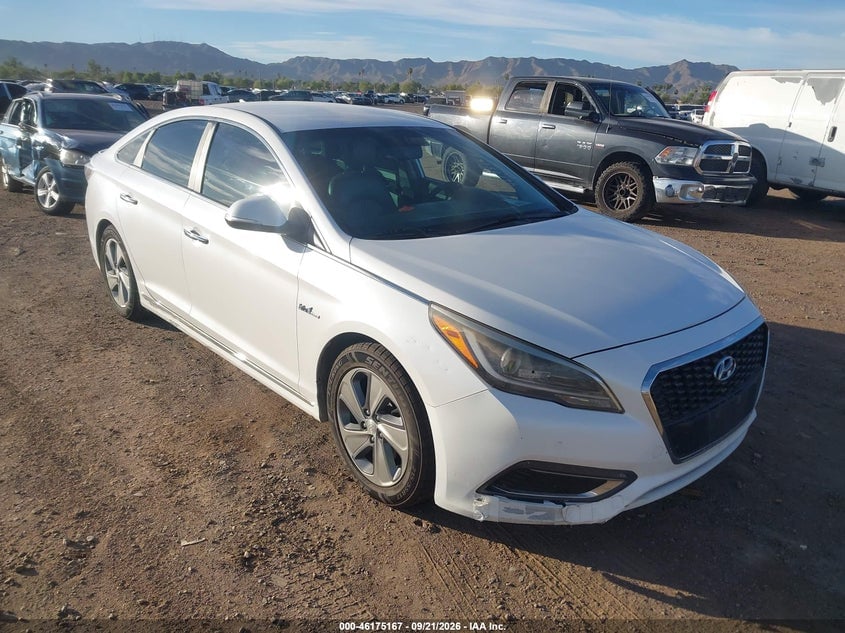 2016 HYUNDAI SONATA HYBRID LIMITED | KMHE34L16GA018110 | UPCARS