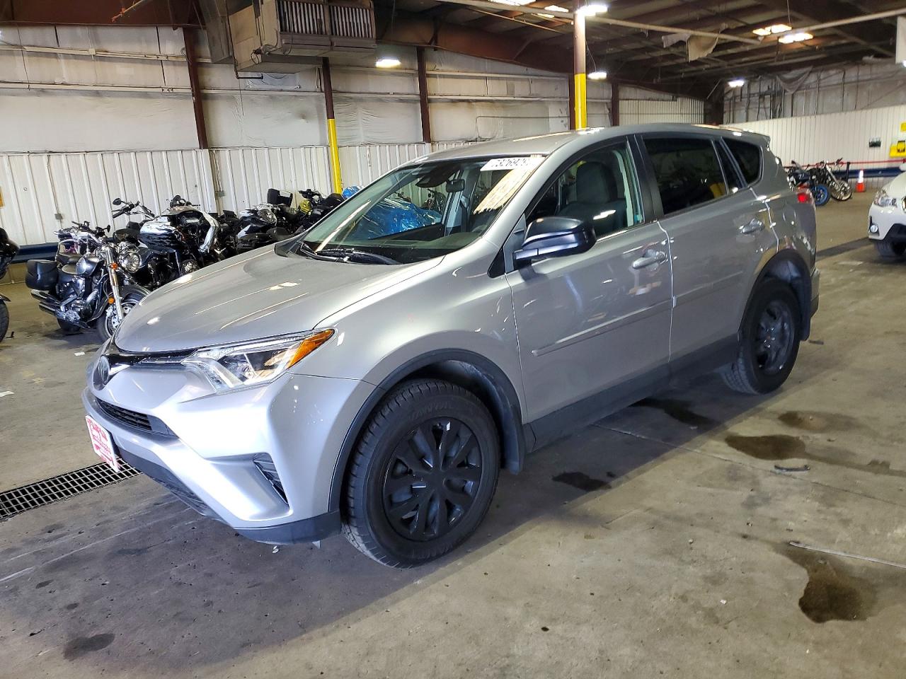 2018 TOYOTA RAV4 LE | JTMBFREV8JD254615 | UPCARS