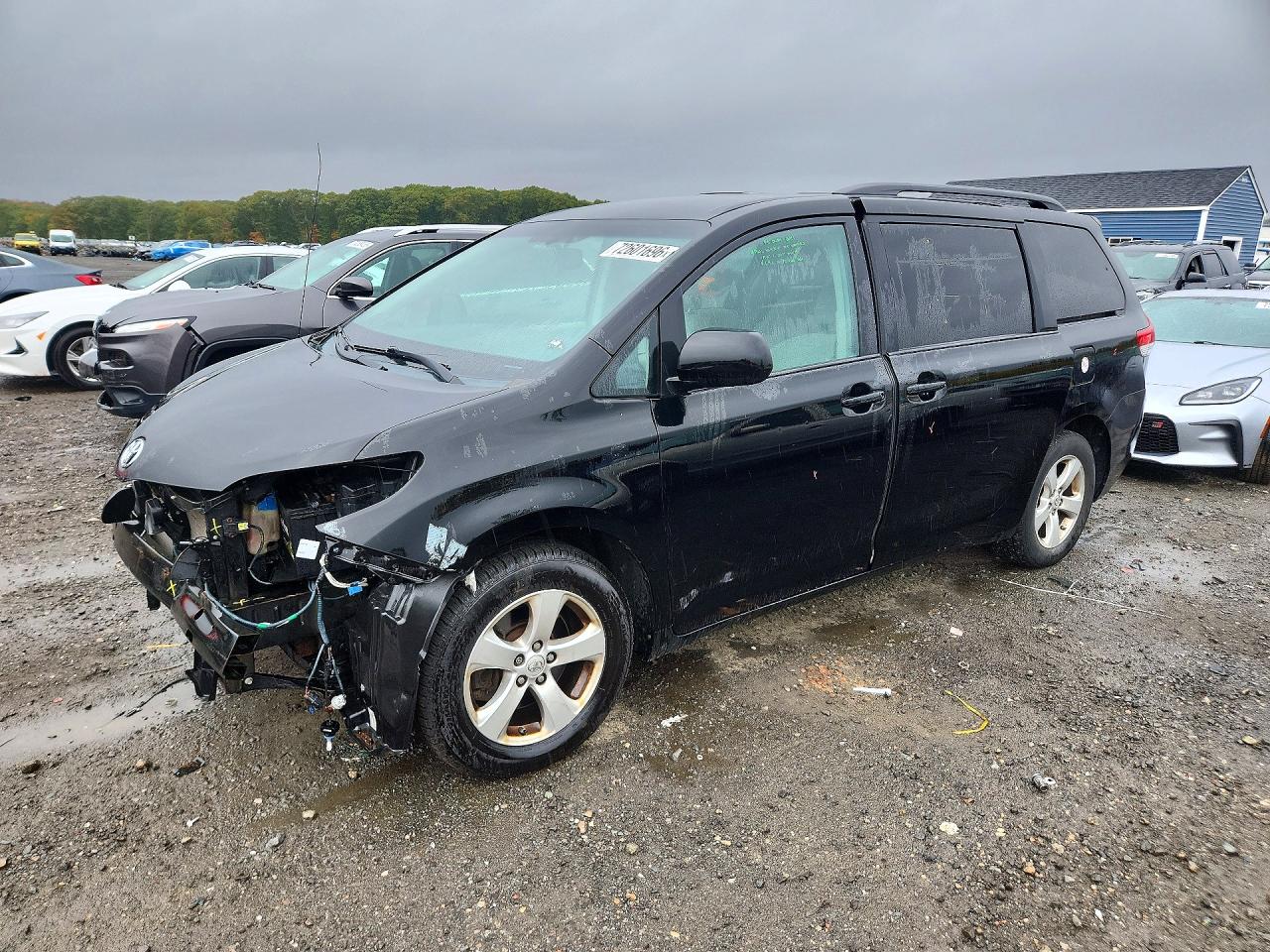 2013 TOYOTA SIENNA LE | 5TDKK3DC8DS342470 | UPCARS