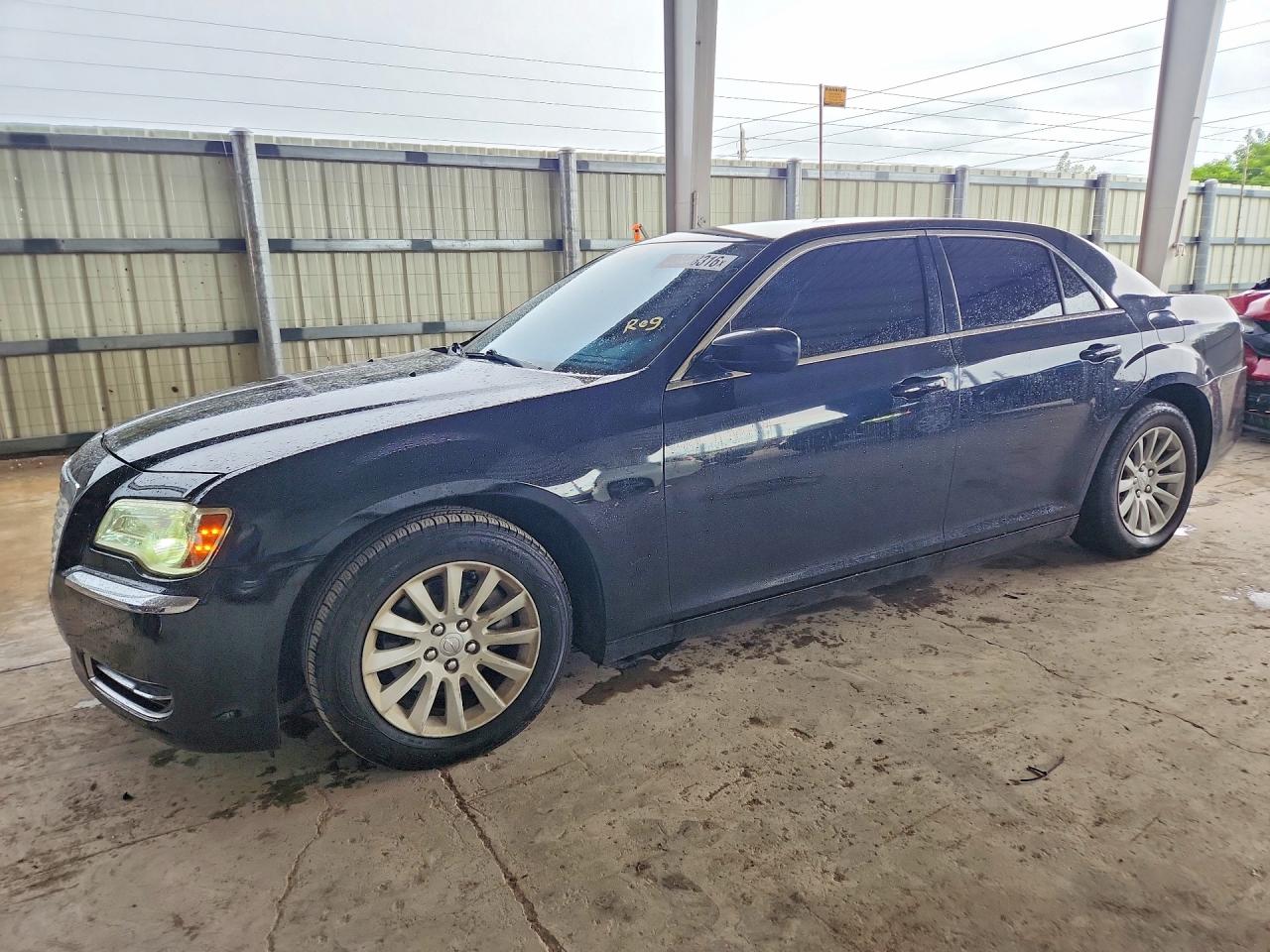 2014 CHRYSLER 300 | 2C3CCAAG5EH372964 | UPCARS