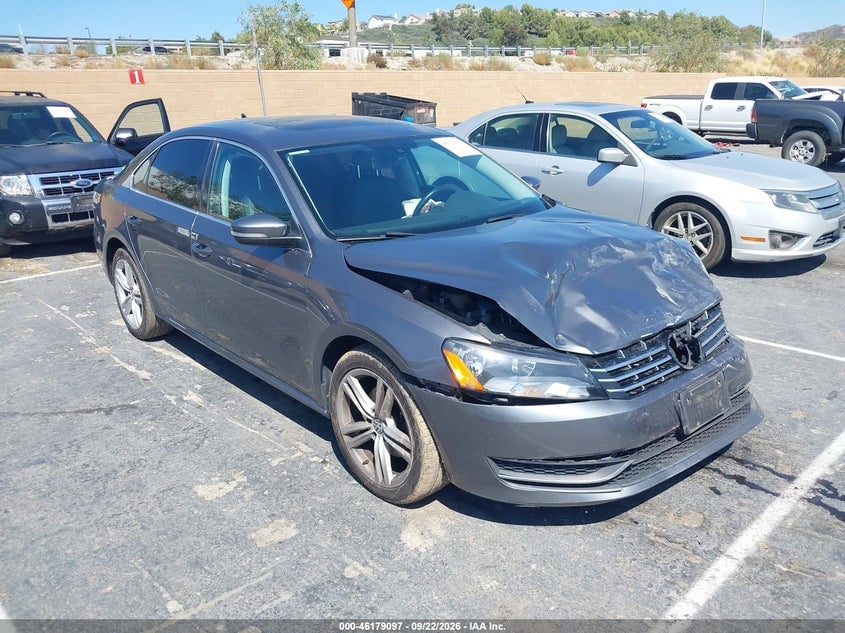 2015 VOLKSWAGEN PASSAT 2.0L TDI SE | 1VWBV7A39FC085453 | UPCARS