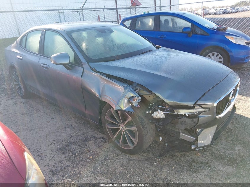 2021 VOLVO S60 T5 MOMENTUM | 7JR102FK7MG102581 | UPCARS