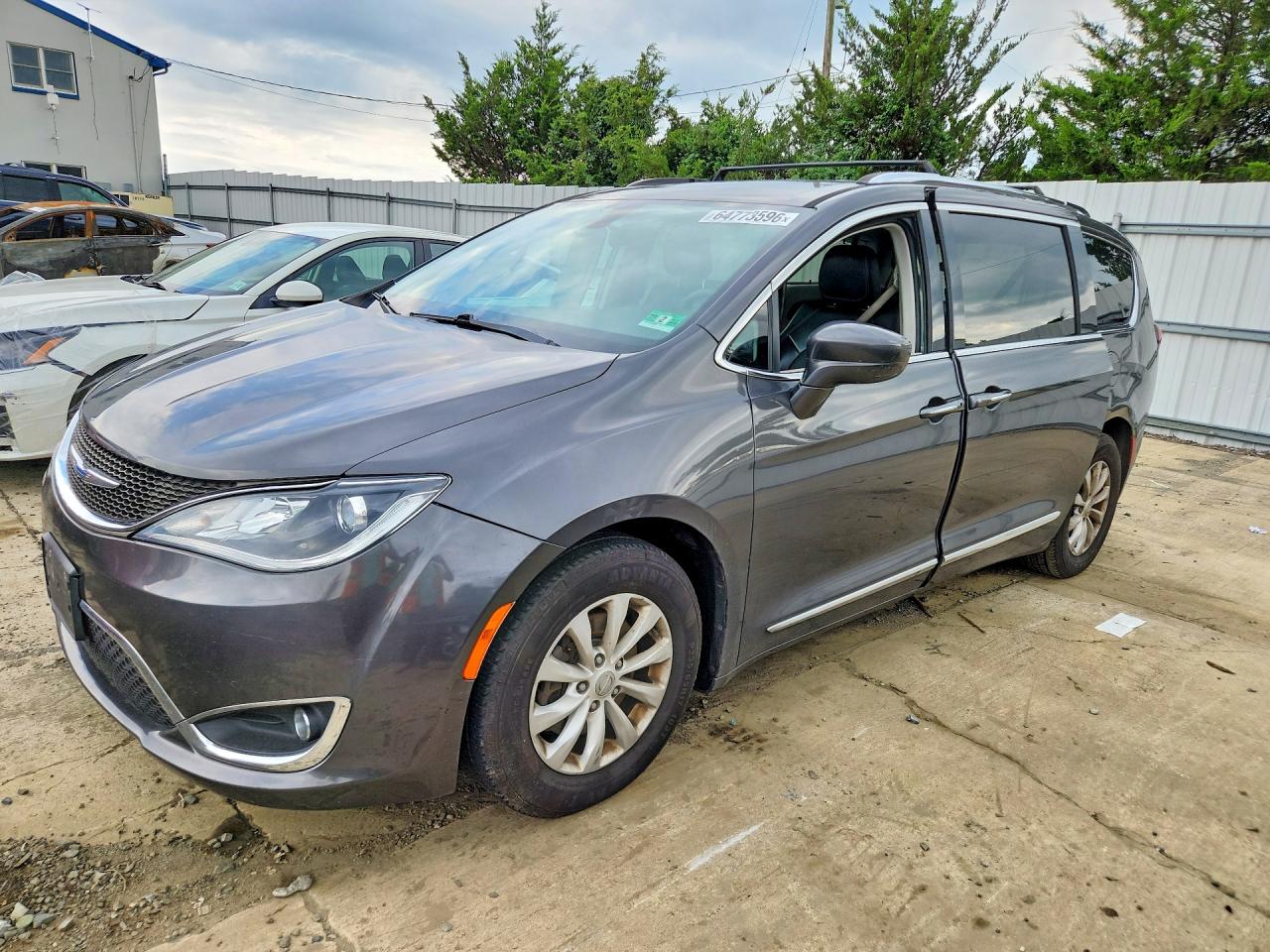 2018 CHRYSLER PACIFICA TOURING L | 2C4RC1BG9JR356212 | UPCARS